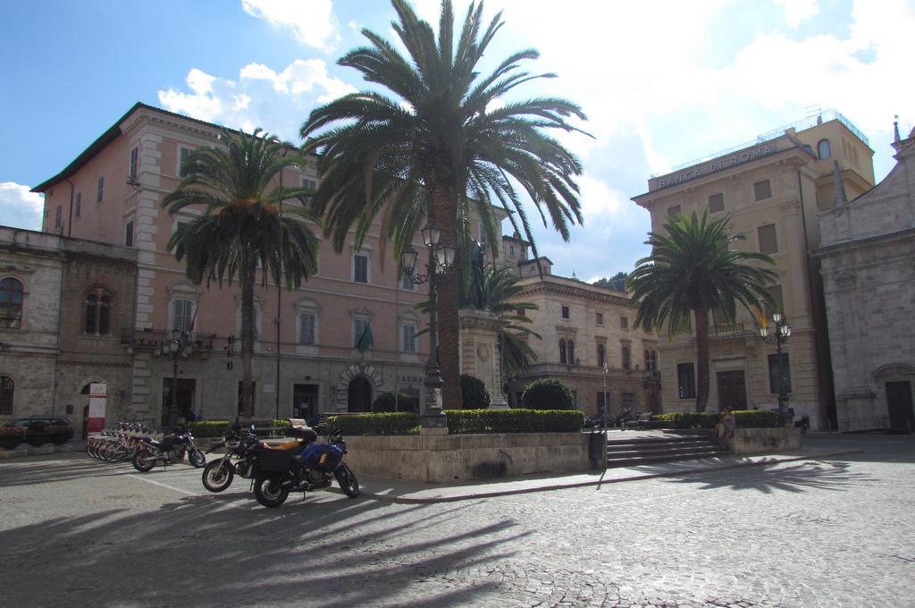 Dietro Piazza Ascoli Piceno Extérieur photo