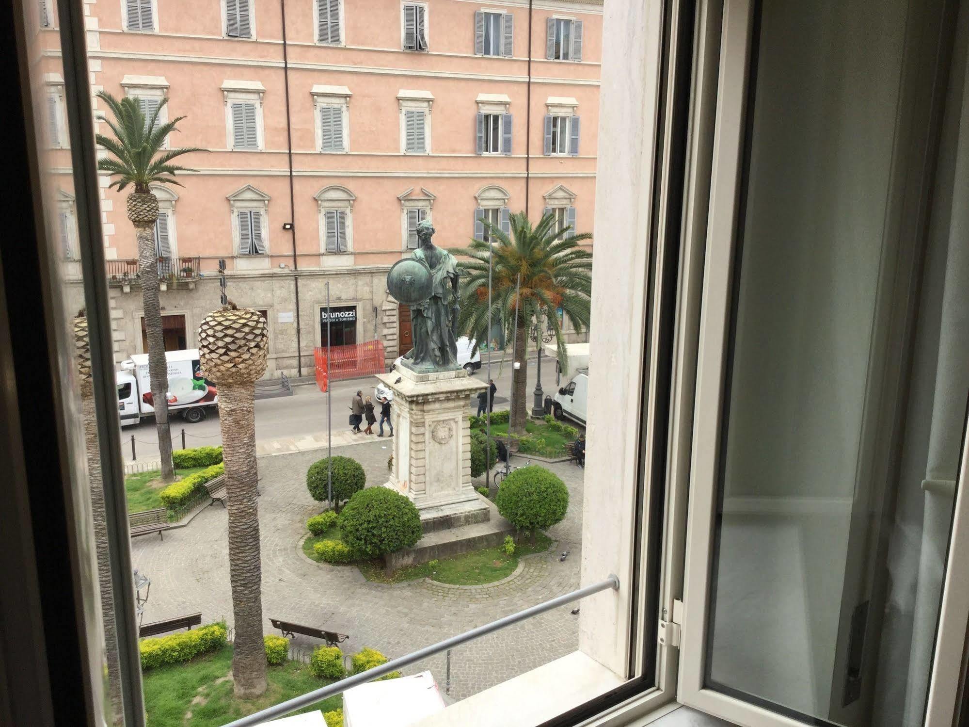 Dietro Piazza Ascoli Piceno Extérieur photo